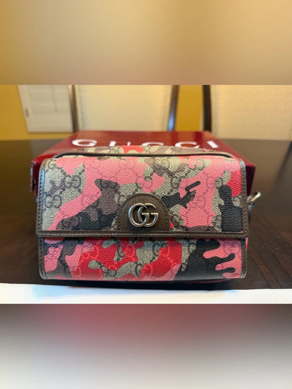 New Authentic Gucci GG Supreme Logo Leather Brown Pink Shoulder Bag